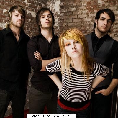paramore poze cu trupele preferate